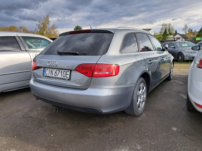 Audi A4 2.0 TDI 2011r Cena 32900 zł Zadbane