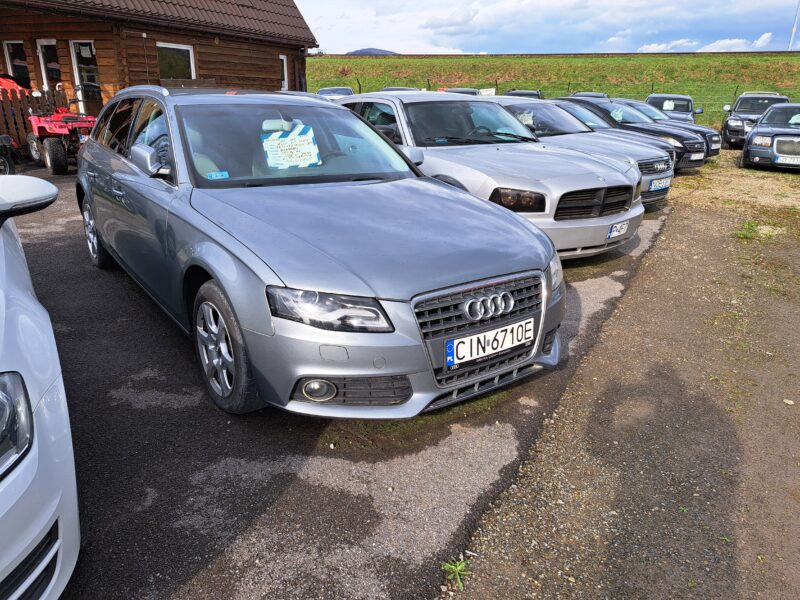 Audi A4 2.0 TDI 2011r Cena 32900 zł Zadbane