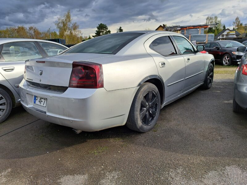 Dodge Charger 2.7 Gaz 2007 Cena 19.900 zł Okazja