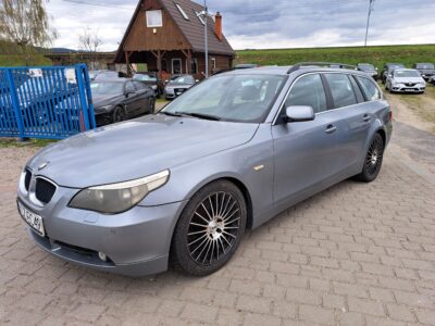 BMW 525d Turing Super Stan Zadbany Śliczny 2005 Cena 21.000 zł