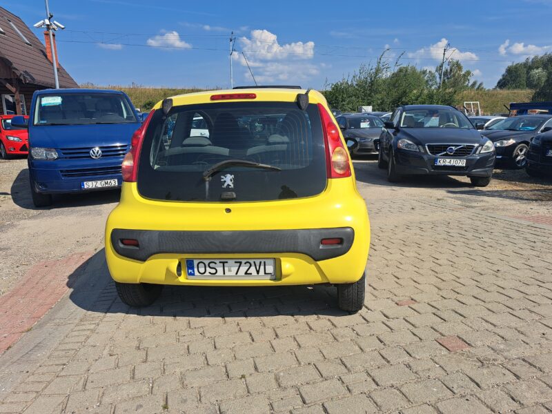 Peugeot 107 1.0 2007 Cena 3.900 zł