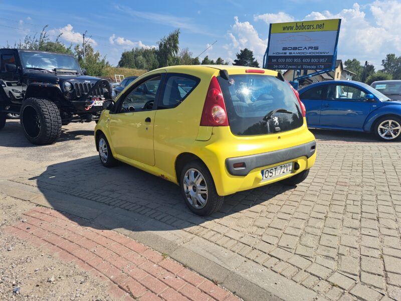 Peugeot 107 1.0 2007 Cena 3.900 zł