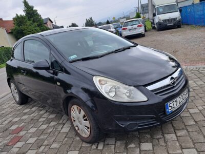 Opel Corsa 1.2 Klimatyzacja Zarejestrowane 2007 Cena 7.900 zł