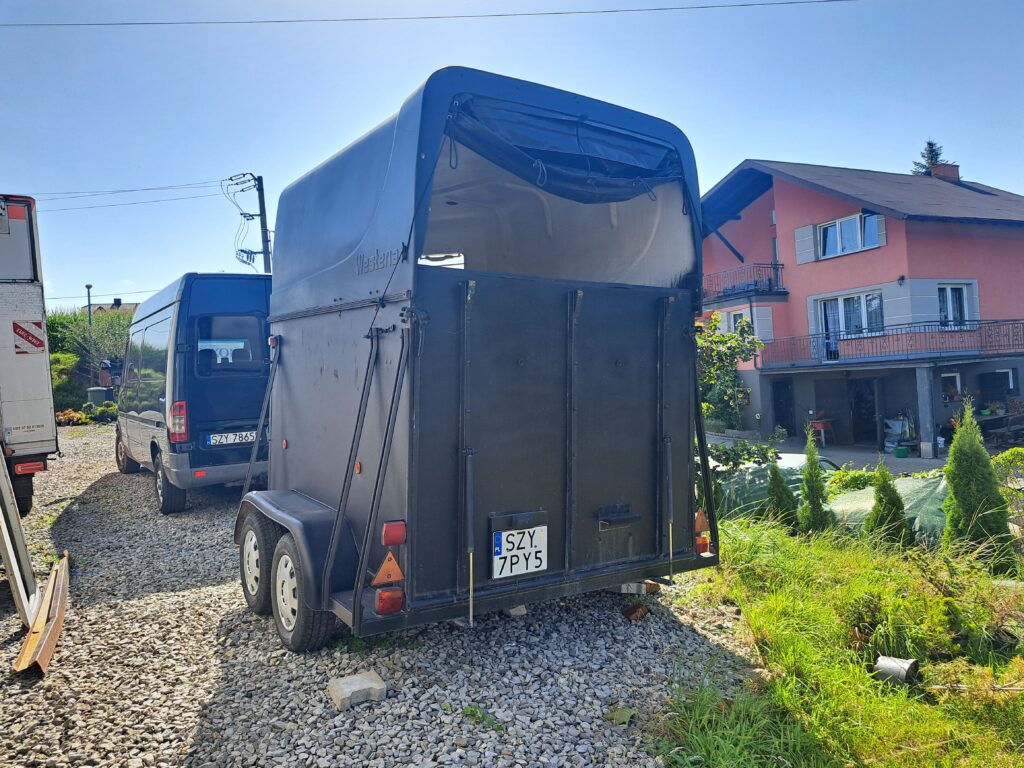 Westema Przyczepa na konie mega okazja 8.400 zł