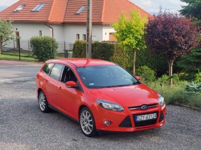 Ford Focus 1.0 Stan Idealny Orginalny Przebieg 100 tys.km Śliczny 2014 Cena 29,900 zł