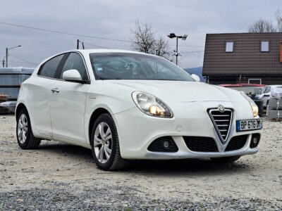 Alfa Romeo Giulietta 1.6 Jtdm 120 km Super Cena Okazja 2011 Cena 14.900 zł